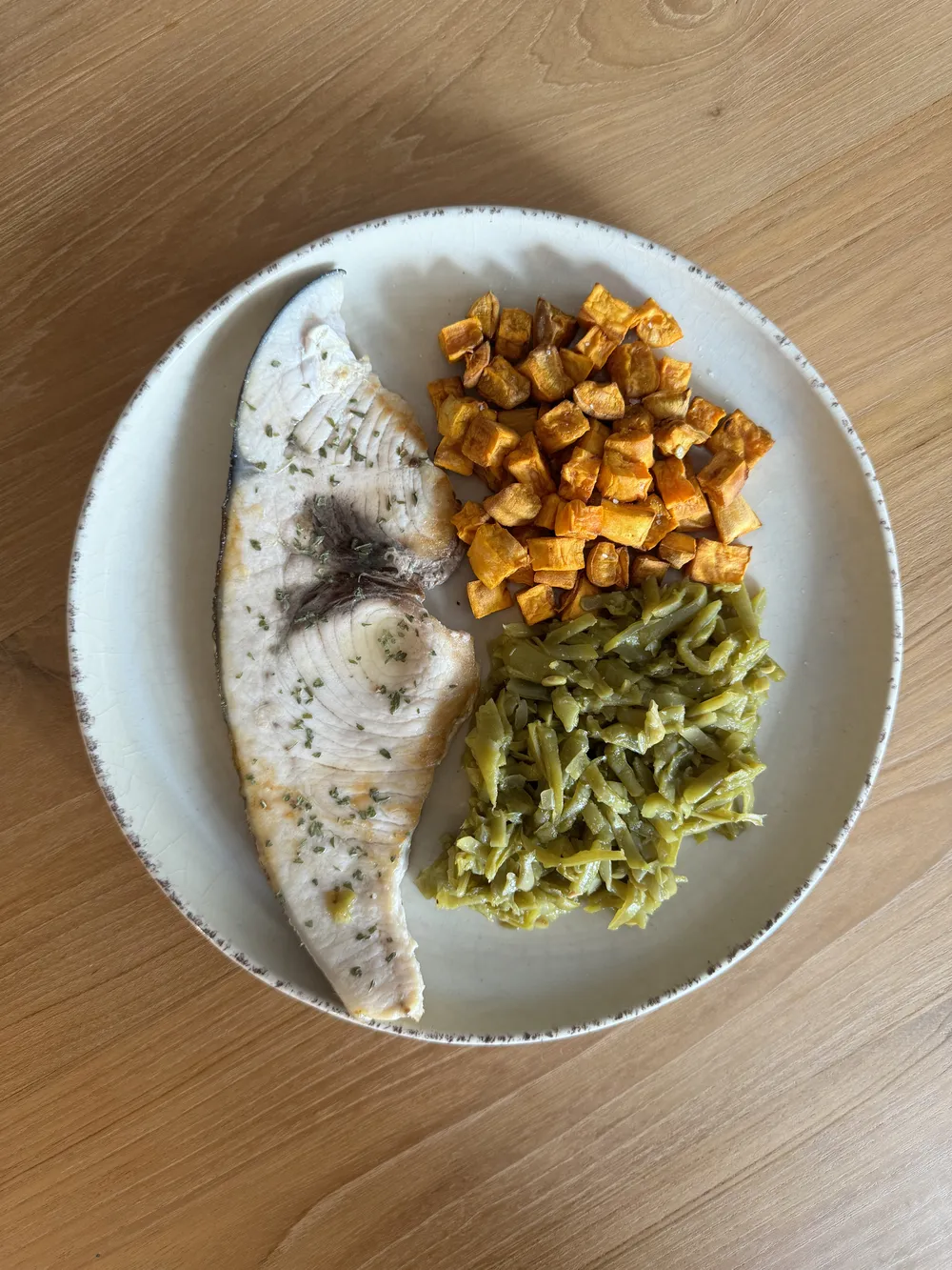 Atun a la plancha con pure de boniato