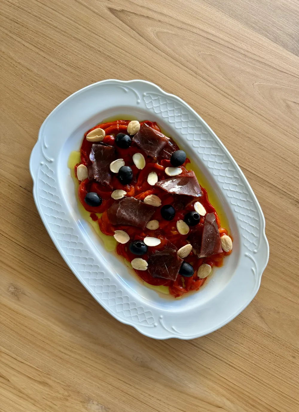 Carpaccio de remolacha con queso de cabra